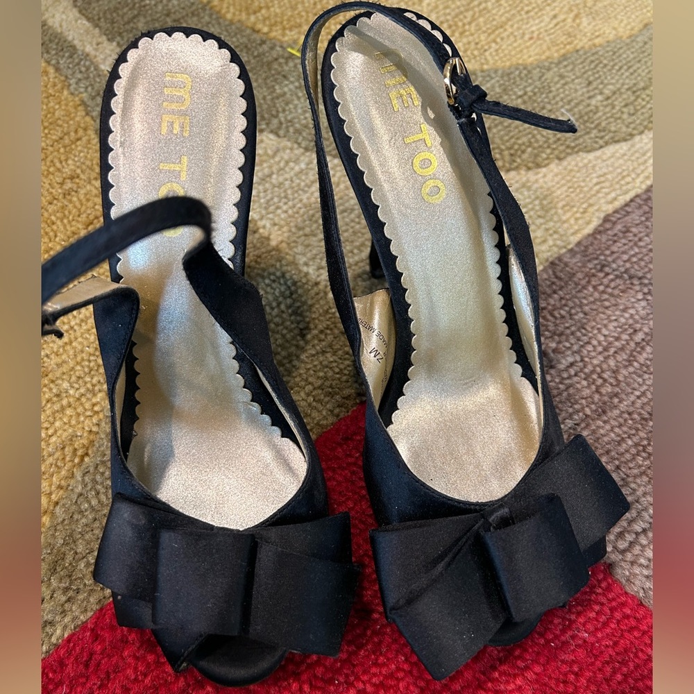 Me Too Jeanette Satin Bow Peep Toe Heels Black Fancy Occassion Shoes Women’s 7
